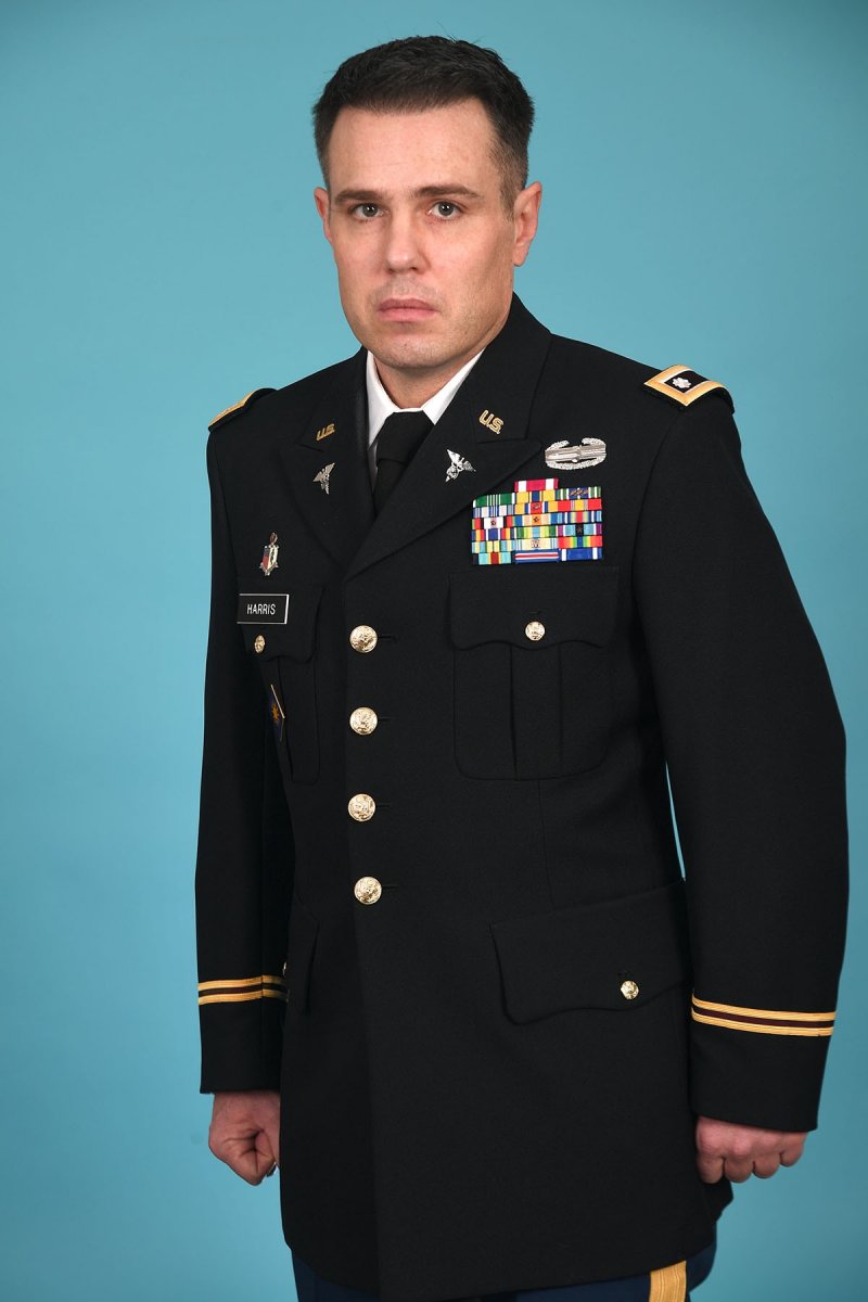 LTC Dustin Harris
